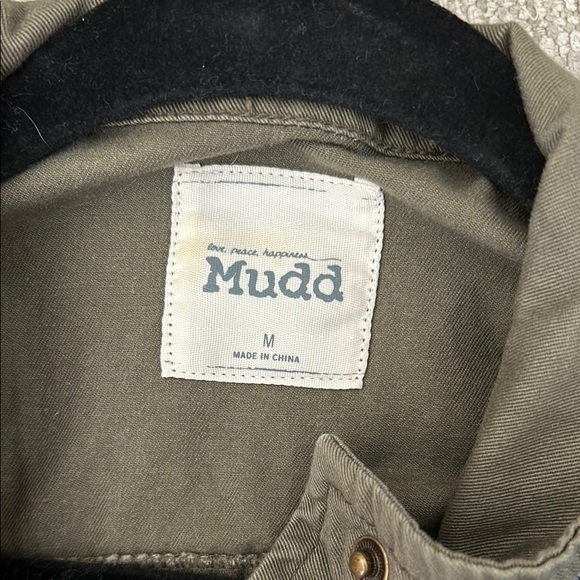 Lightweight Jacket - Picture 3 of 5